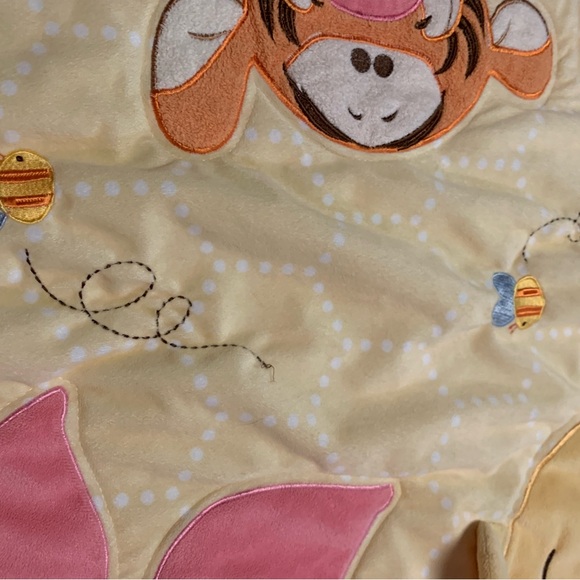 Disney Winnie The Pooh Piglet Eeyore Tigger Roo Peek A Boo Baby Blanket - Picture 11 of 12